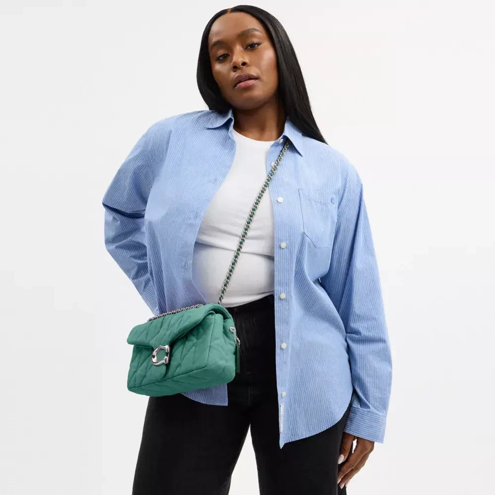 COACH СУМКА ЧЕРЕЗ ПЛЕЧО TABBY 26 С МЯГКОЙ ПОДКЛАДКОЙ, ЗЕЛЕНЫЙ