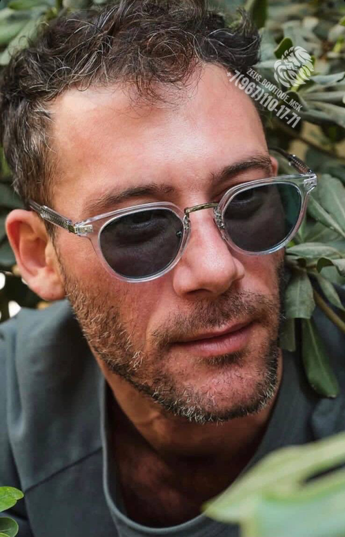 Солнечные очки Prada