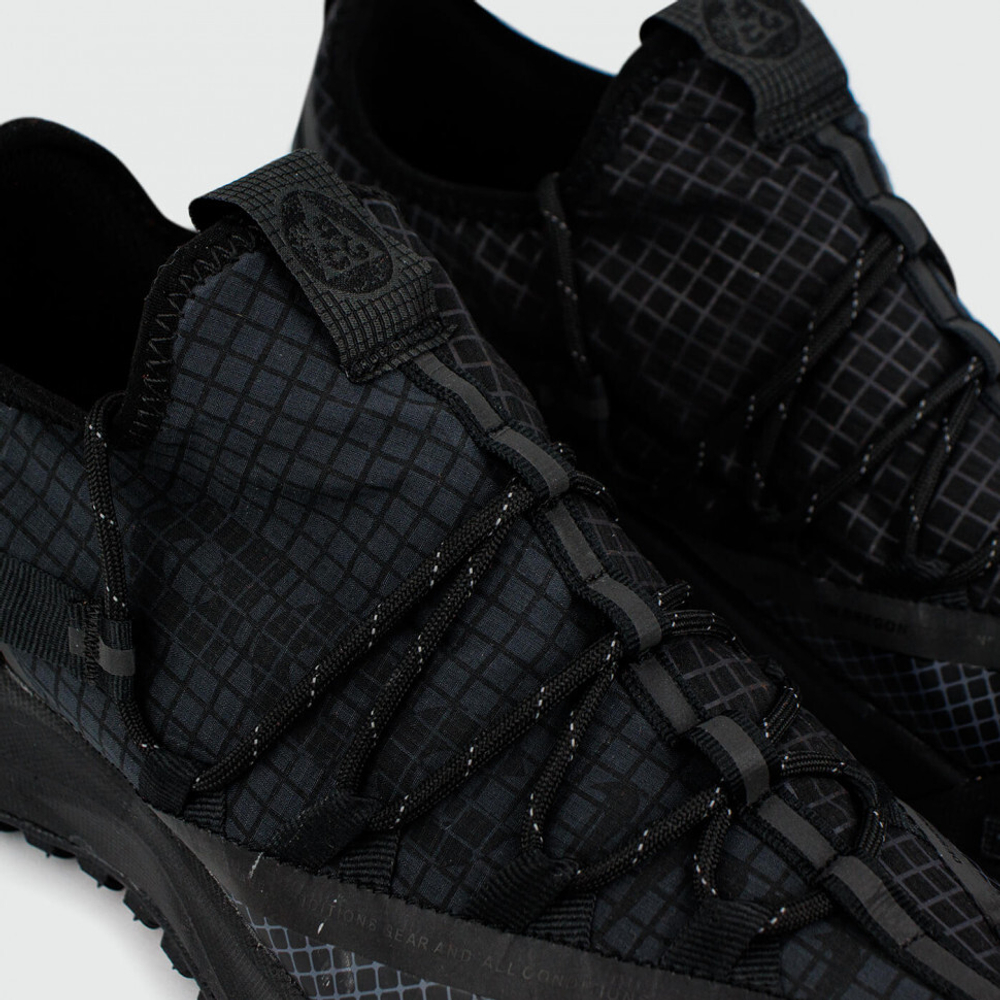 кроссовки Nike ACG Mountain Fly Low Gtx Black / Red Ftwr.