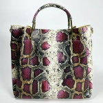 Женская розово-коричневая сумка из натуральной кожи с тиснением питон