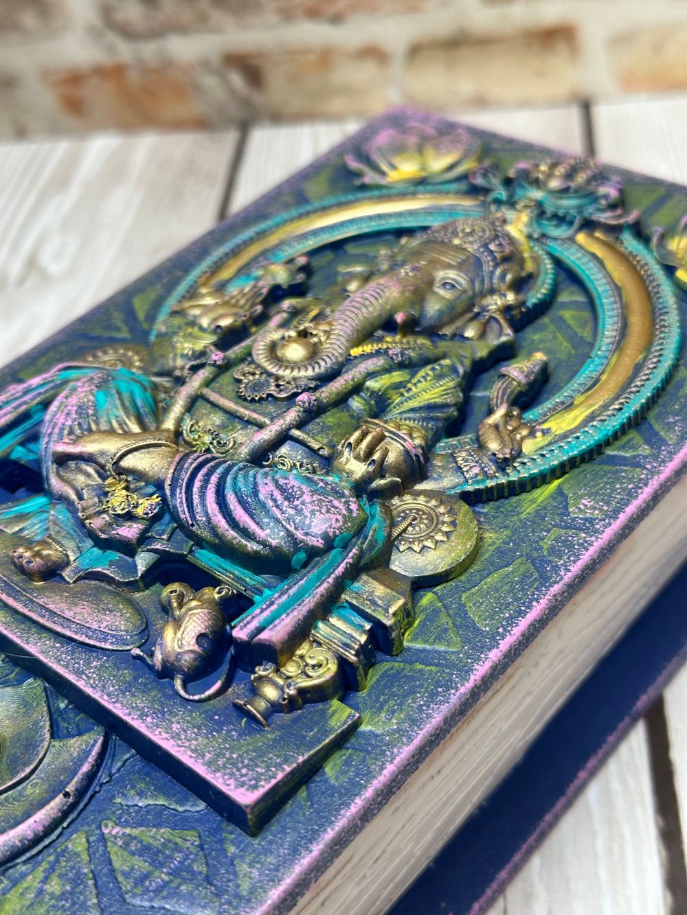 Шкатулка-книга "Ганеша"2