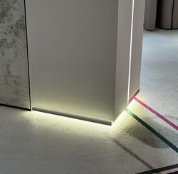 Теневой плинтус скрытого монтажа Pro Design 7209 анодированный, 2700x17,5x52 мм