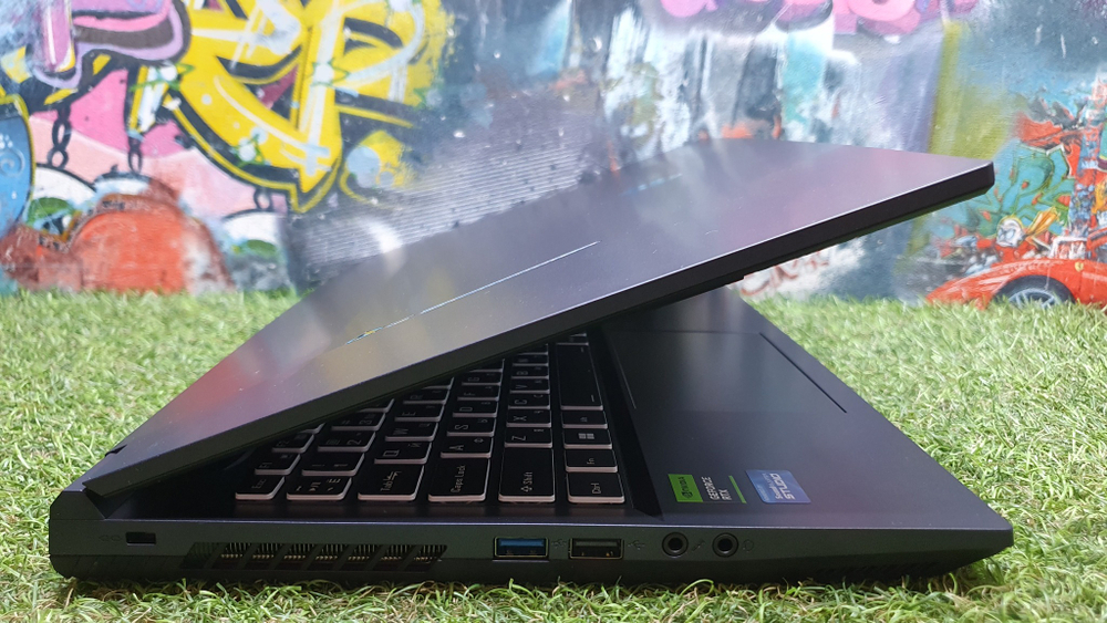 Игровой Thunderobot i5-12/16Gb/RTX 3050 4GB/144Hz/911S Core (JT009F00FRU)/Windows 11