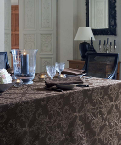 Скатерть 175x300 Garnier-Thiebaut Mille Eternel Coated Albatre Ronde