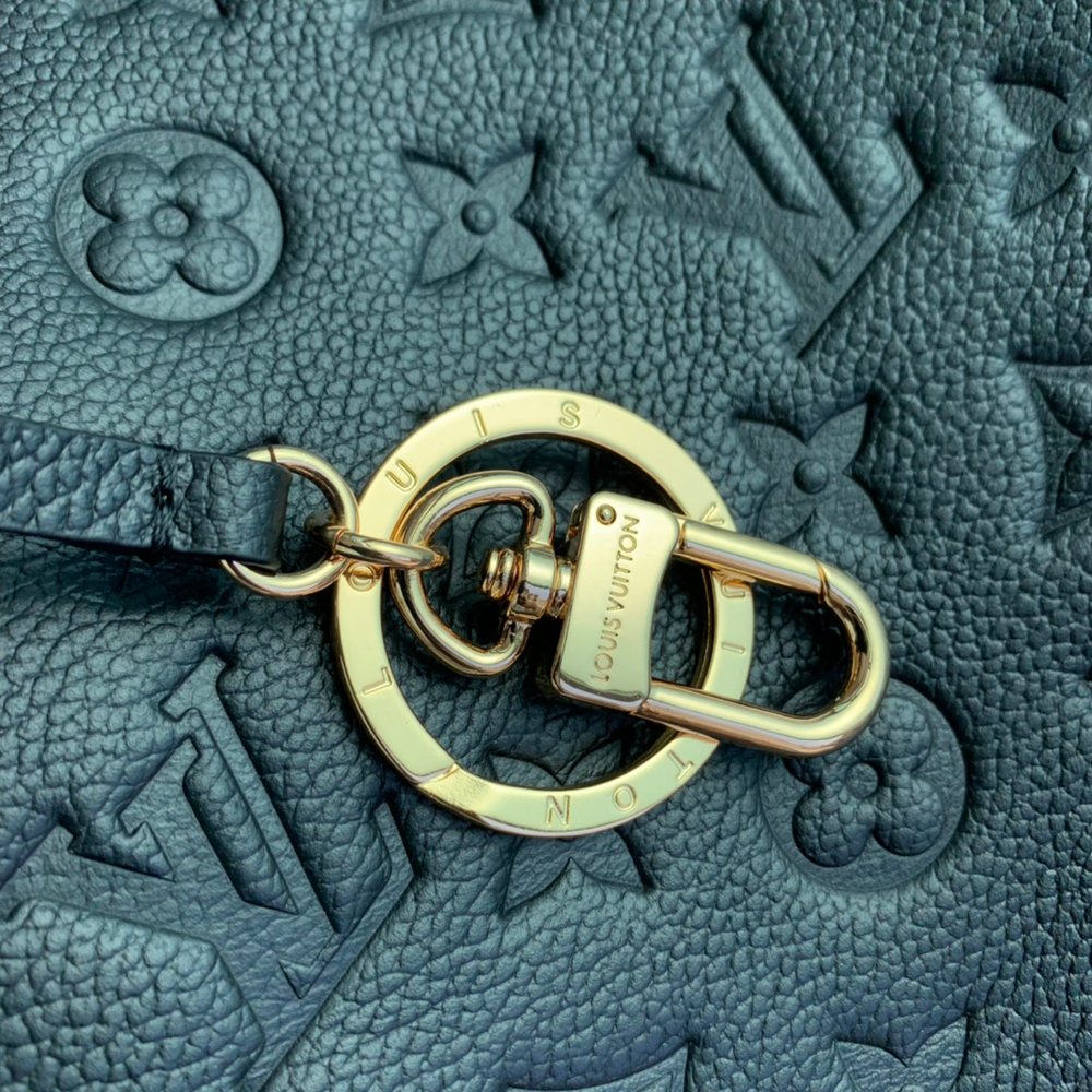 Louis Vuitton Artsy MM