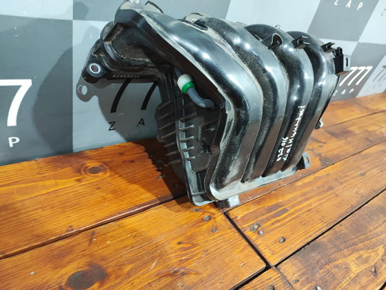 Коллектор впускной 1.6 G4FG Kia Hyundai Б/У Оригинал 283102B850