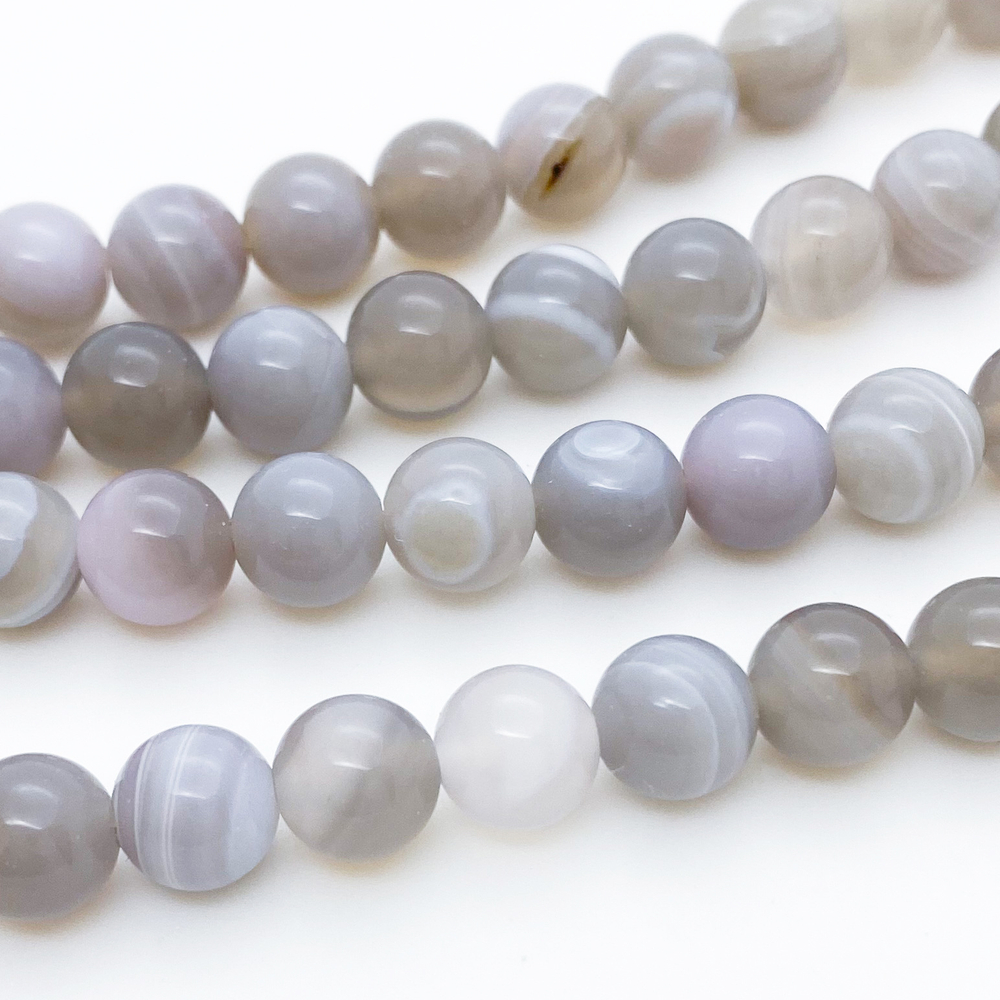 Агат, диаметр 8,2-8,3 мм, цена за 22-23 шт (1/2 нити)