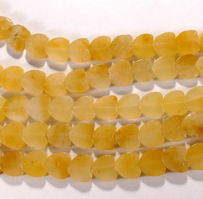 Бусина из жадеита желтого, фигурная, 8x8 мм (сердце, гладкая)