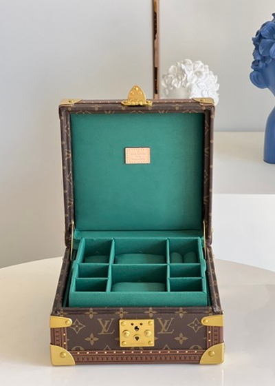 Louis Vuitton Coffret Joaillerie