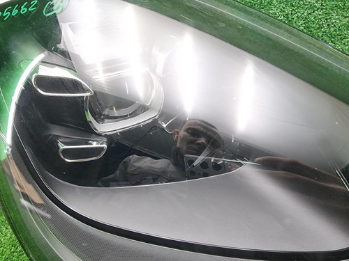 Фара правая Porsche Cayenne 3 (2017-2023) LED