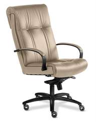 Кресло для руководителя Paris Black A бежевая кожа