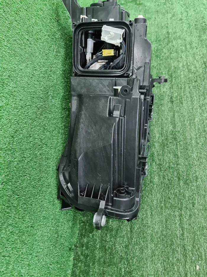 Фара правая Mercedes GLE V167 18-24 Multibeam LED