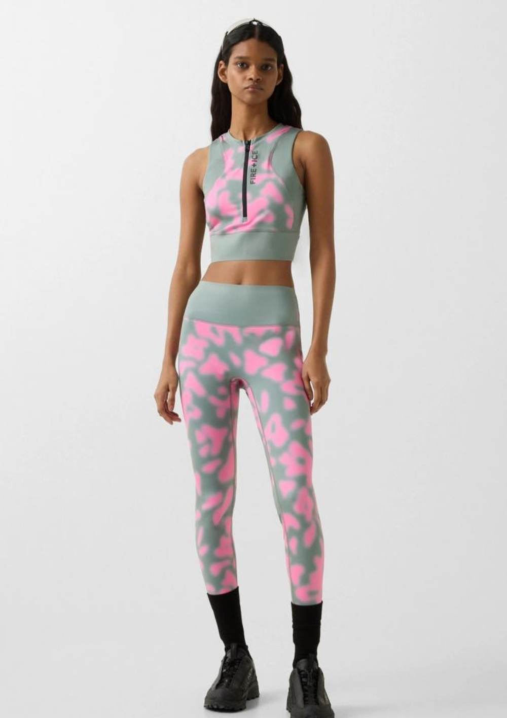 Топ BOGNER FIRE+ICE CELESTE в зелено-розовом цвете