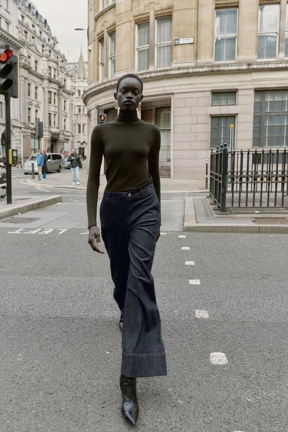 ZARA ШИРОКИЕ БРЮКИ СО ШВАМИ, ЧЕРНЫЙ