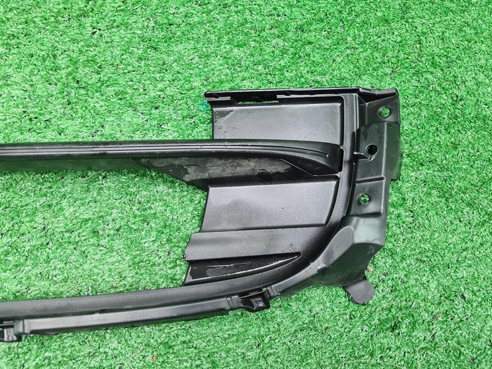 Решетка перед. бампера Porsche Panamera 971 20-24