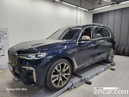 BMW X7 (G07) M50i 6-и местный (05.2022)
