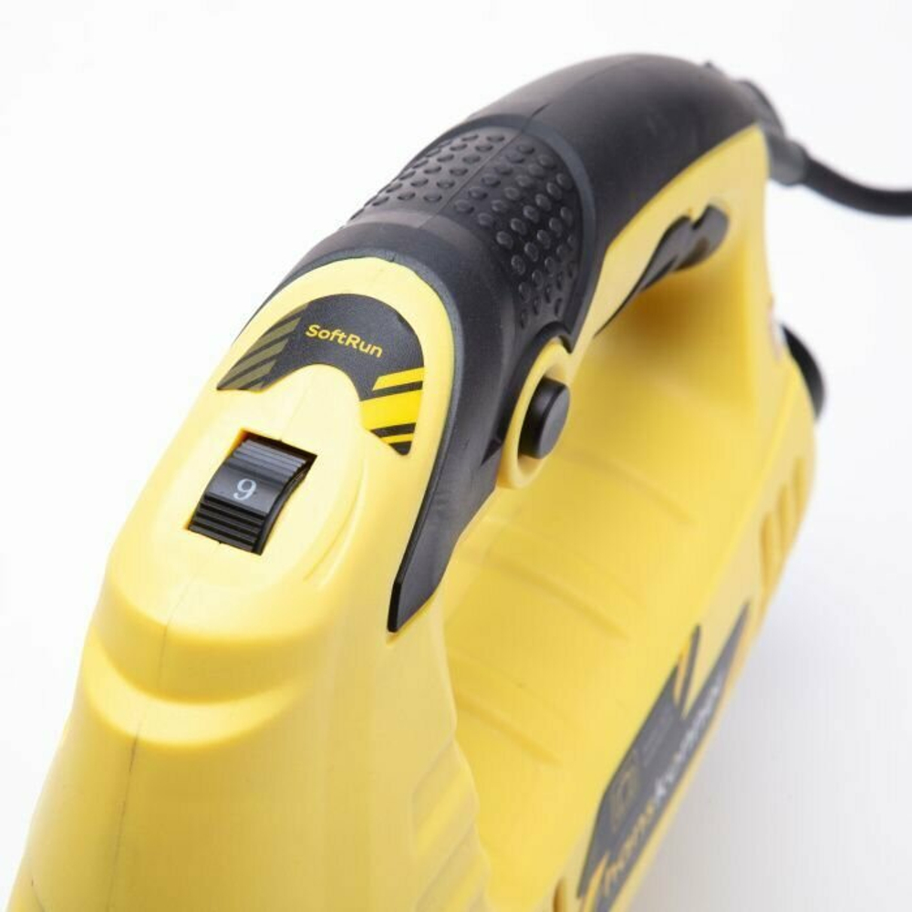 Электролобзик Hanskonner HJS0811LPE, 860 Вт желтый/черный