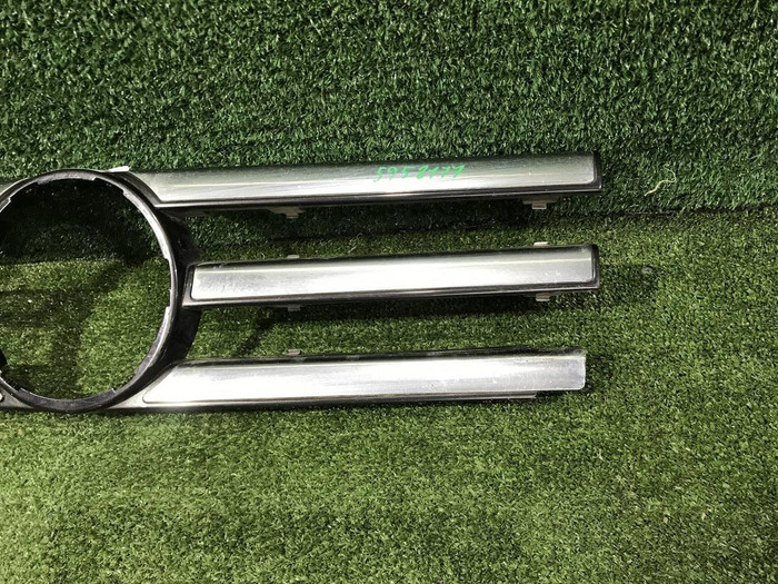 Накладка решетки радиатора Mercedes G w463 (2008-2015)