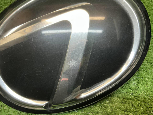 Эмблема решетки радиатора Lexus RX 4 (2019-2022)