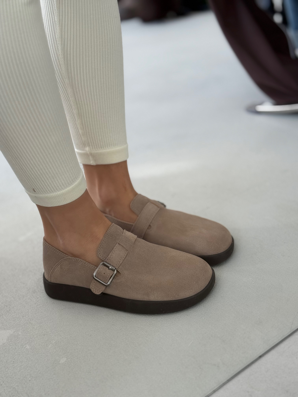 Лоферы из натуральной замши