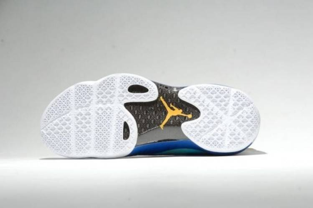 Кроссовки Jordan Air Jordan 2012 Deluxe Year Of The Dragon