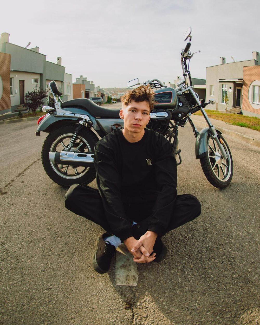 Лонгслив Подполье черный