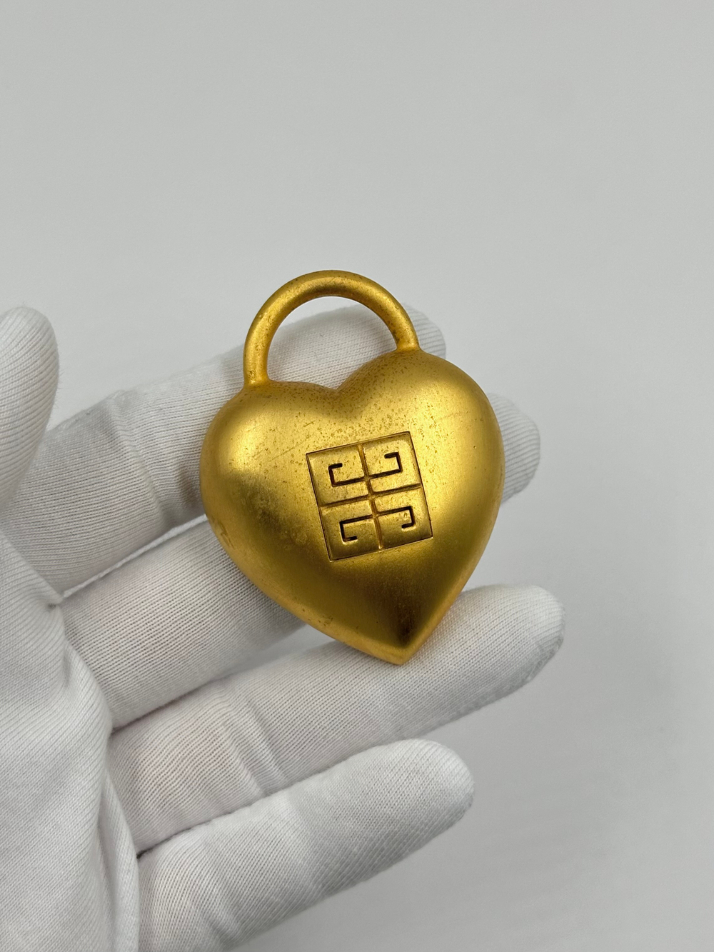 Брошь Сердце Givenchy