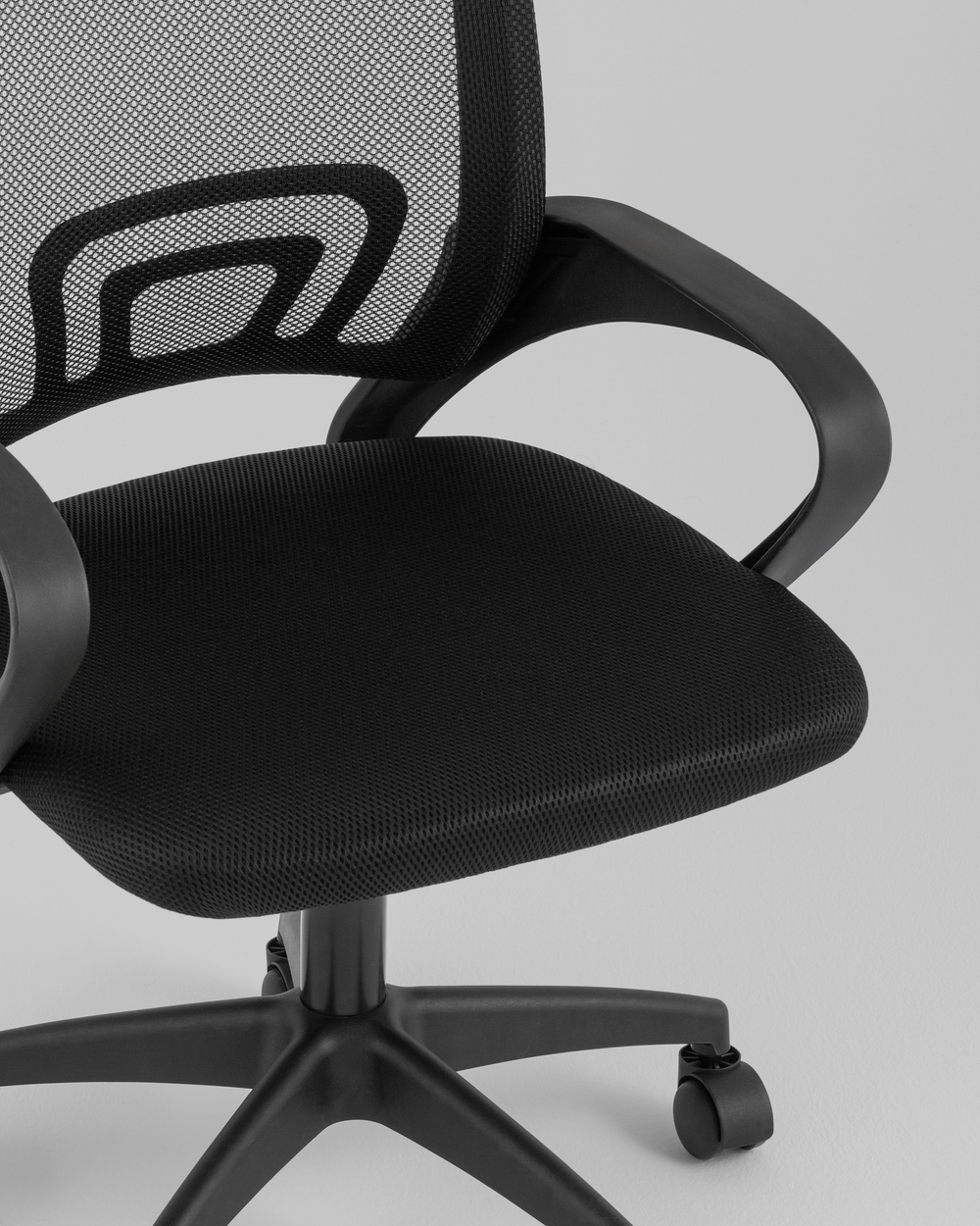 Кресло офисное TopChairs Simple SN черный