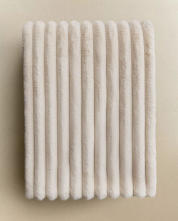 Zara Home - Плед из меха с текстурой, бежевый, 140x190 см