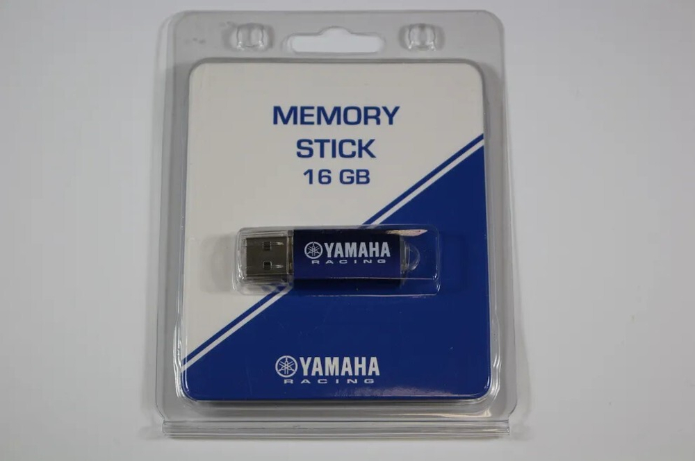 Флешка Yamaha 16Gb