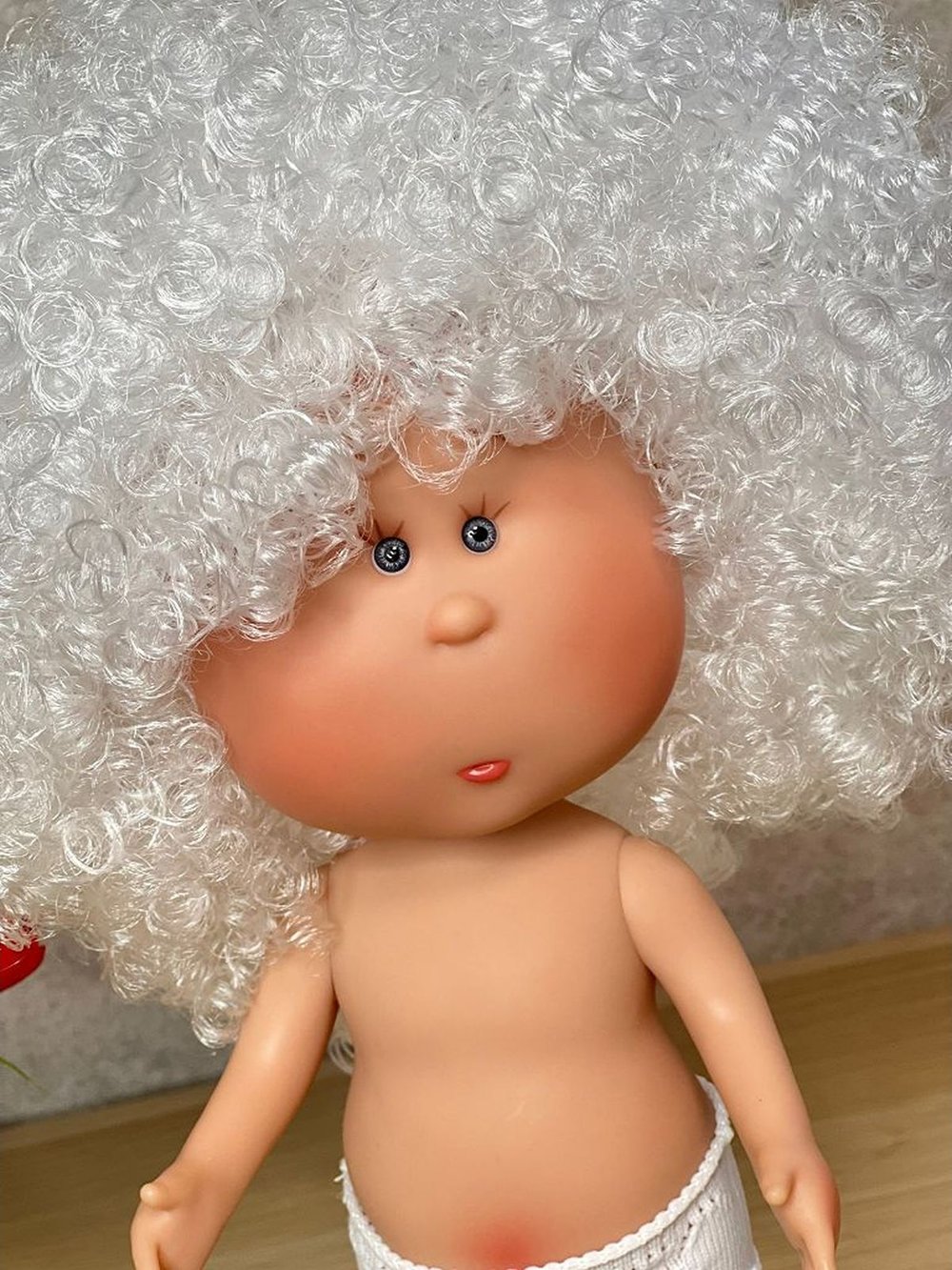 Кукла Nines виниловая 30см MIA без одежды (3000W28A)