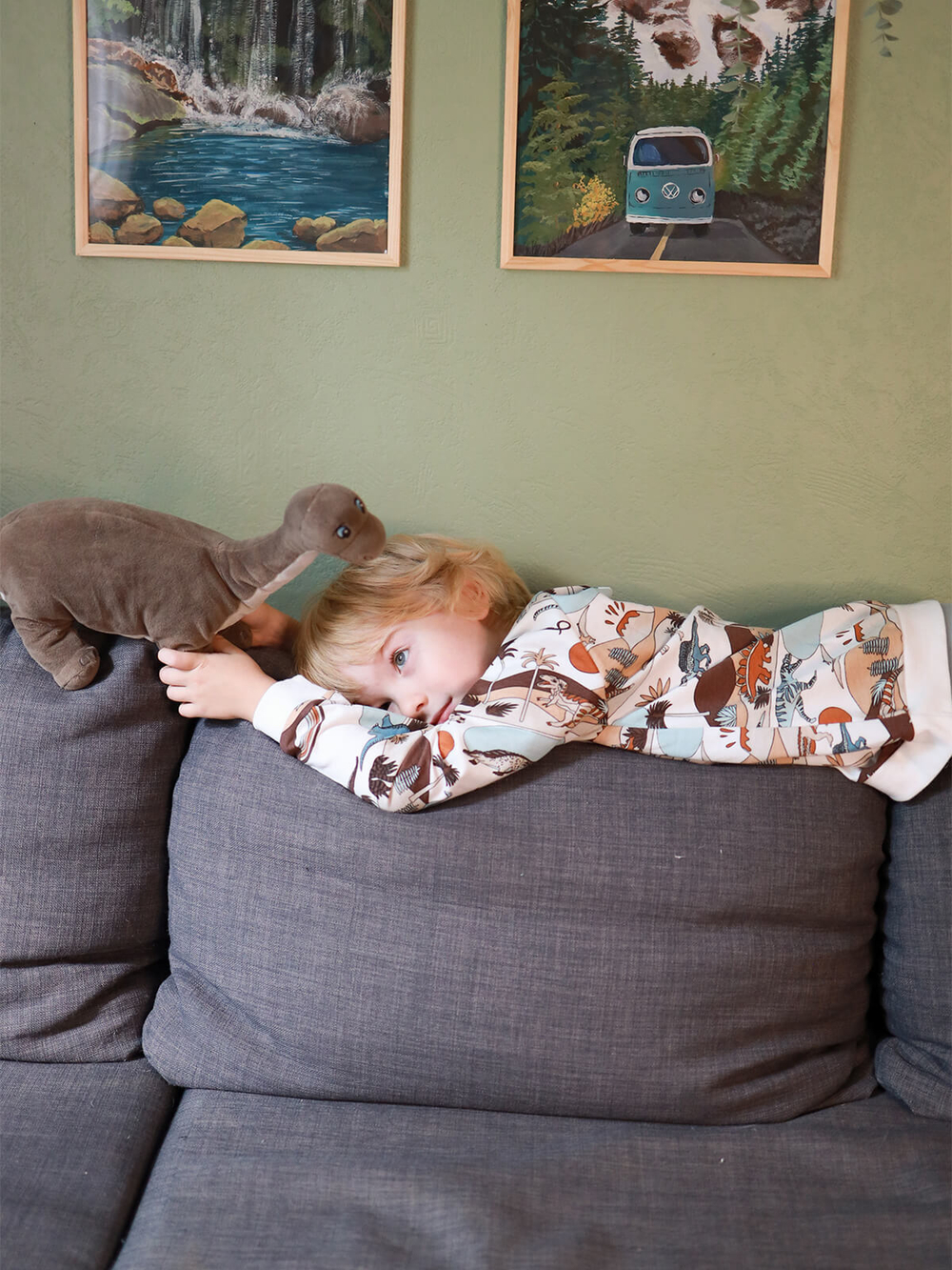 Свитшот оверсайз Mjölk Dinoworld