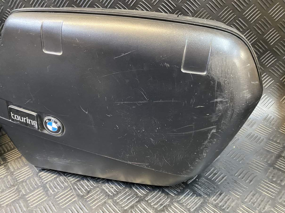 Кофры боковые BMW (с ключем) 053439