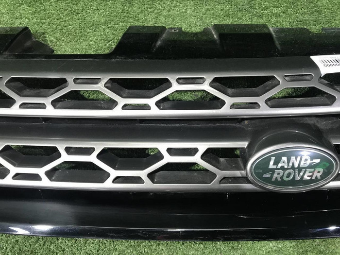 Решетка радиатора Land Rover Discovery Sport (2014-2019)