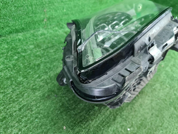 Фара левая Mercedes C w205 (2018-2023) LED