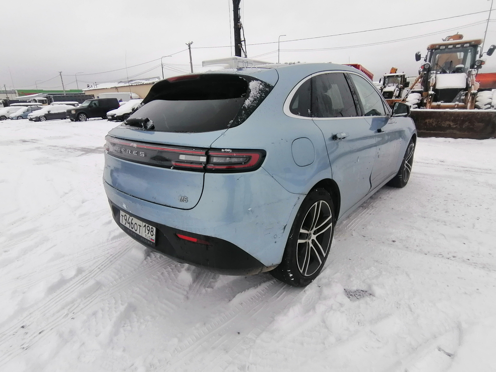 SERES M5 Premium 1.5hyb AT 4WD