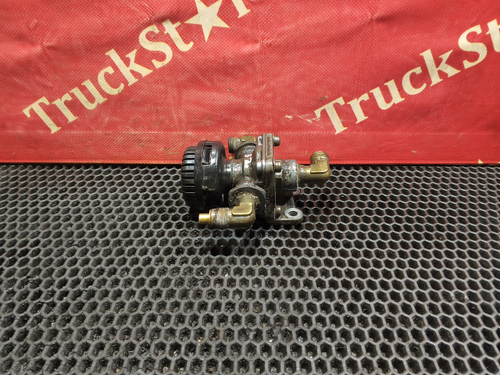 Выпускной клапан с глушителем