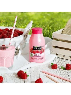 Cottage Молочко для душа увлажняющее МАЛИНА СО СЛИВКАМИ/ Moisturizing Shower Milk – RASPBERRY CREAM, 250 мл