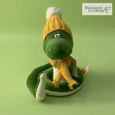 Змей Сёма в жёлтой шапке