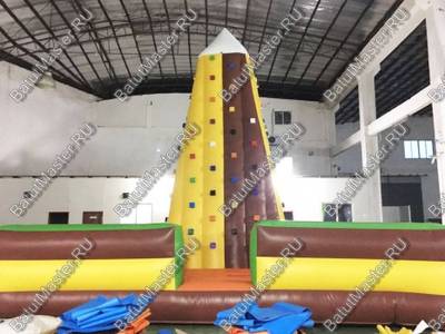 Скалодром "К облакам" 5*5*5 м