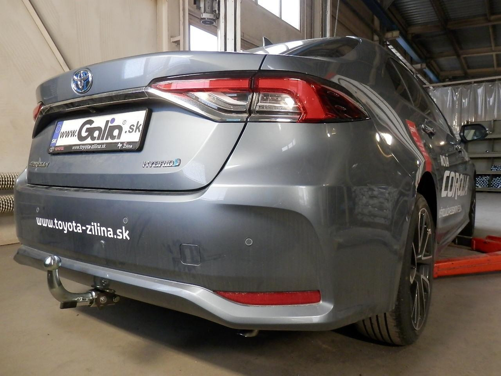 Фаркоп оцинкованный Galia T074C для TOYOTA Corolla, 4doors, 2019-(паспорт и сертификат в комплекте)(без электрики)