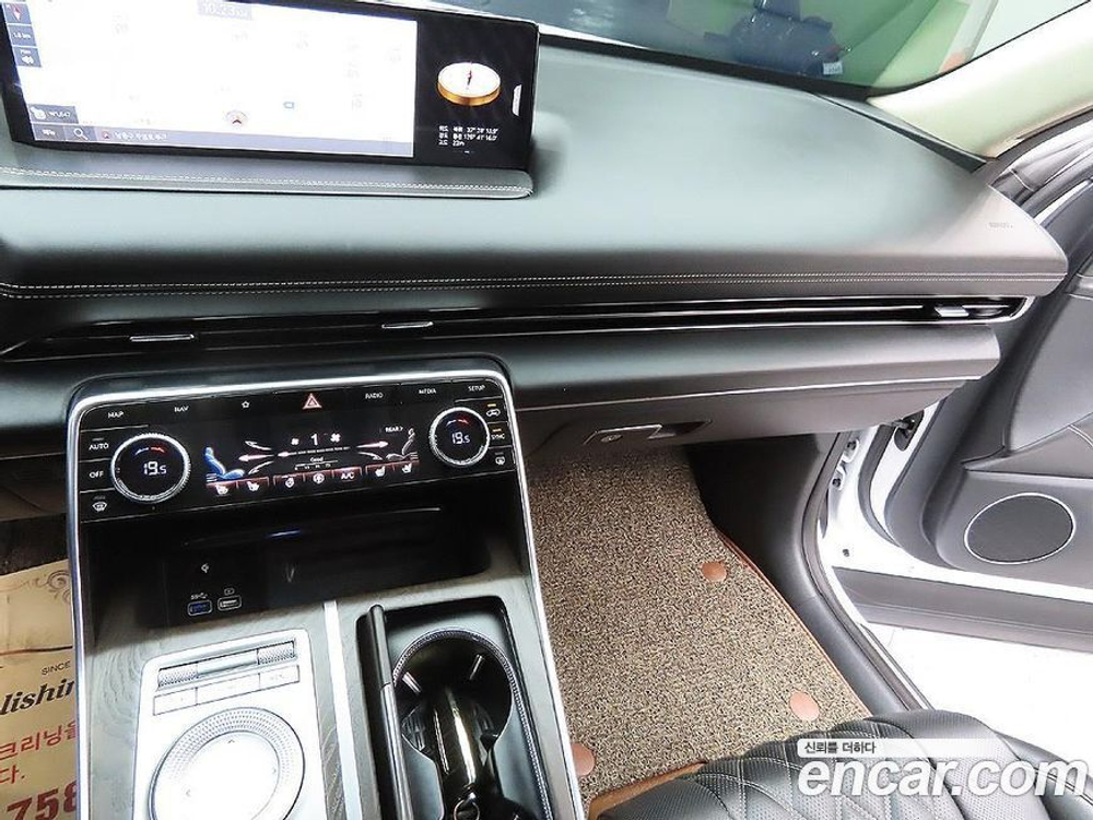 Genesis GV80 2.5T Бензин 2WD (06.2020)