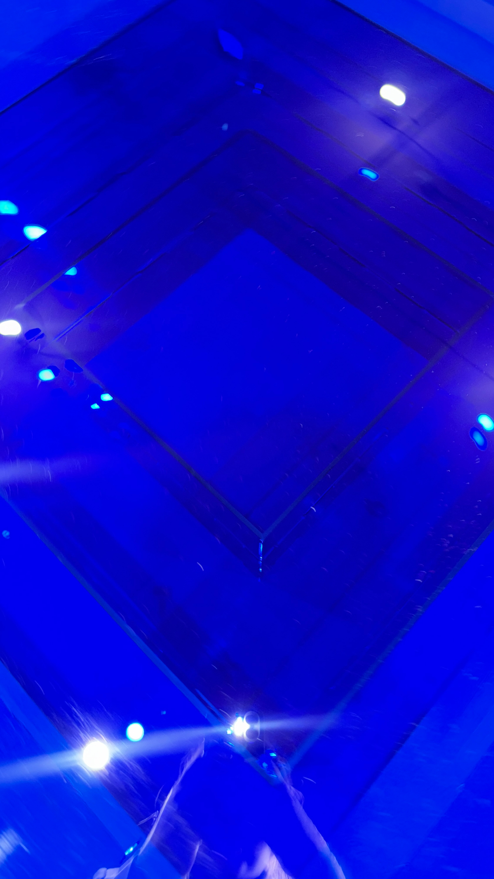 Журнальный стол Аура