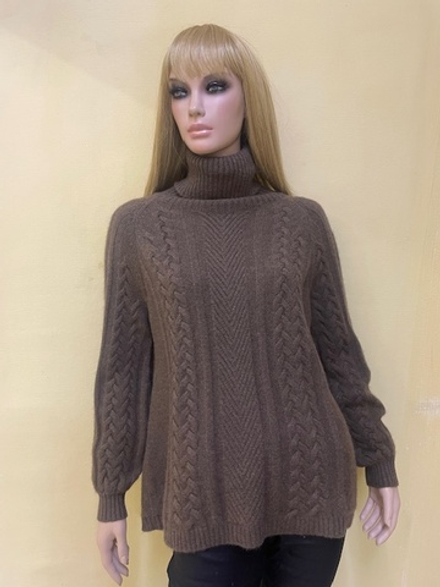 Свитер женский