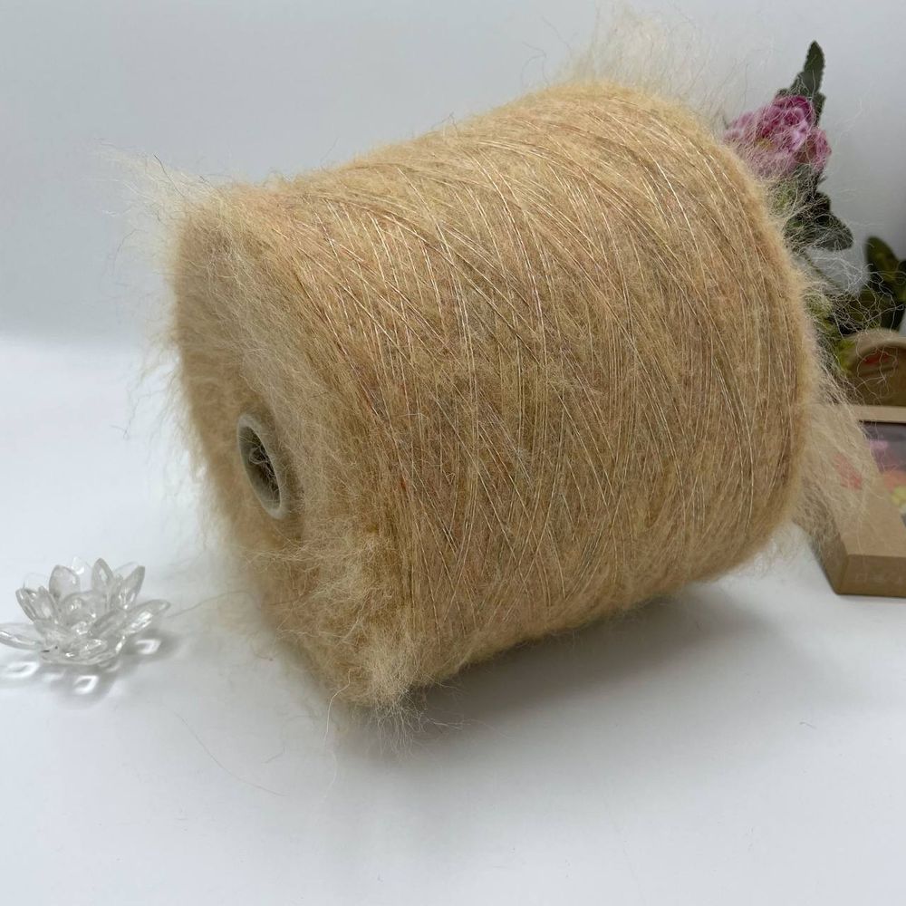 LAGOPOLANE 18% вспушенный меринос 17% полиамид 46% полиакрил 15% нейлон 4% др. волокна