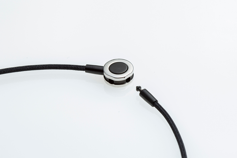 Ожерелье PHITEN NECKLACE METAX PUSH TYPE II черное