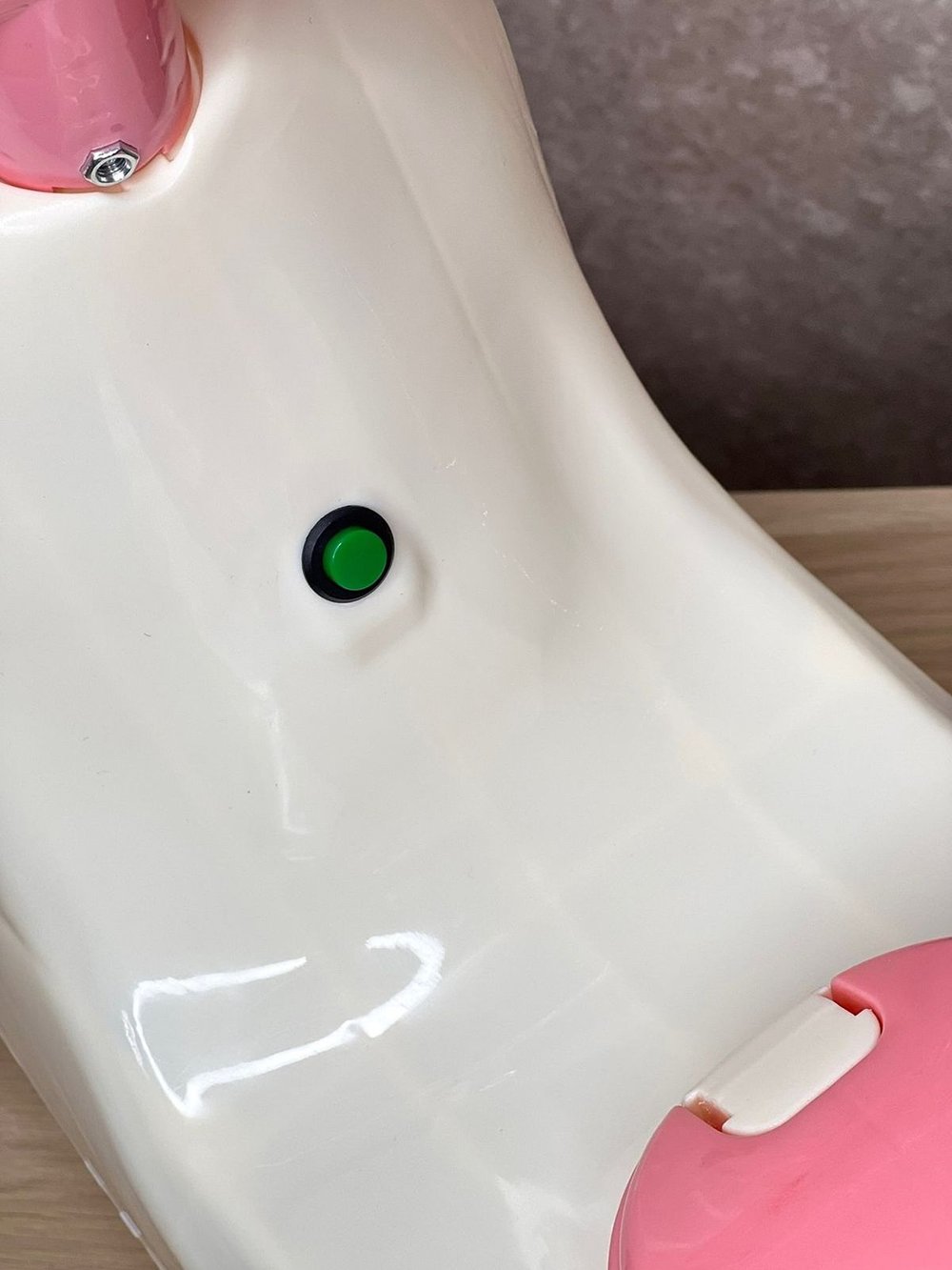 Беговел для малышей мотоцикл розовый (17886-1)