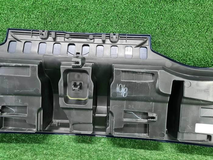 Накладка крышки багажника BMW X6 G06 (2019-н.в.)