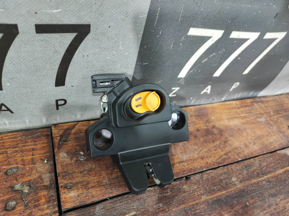 Замок крышки багажника Chery Arrizo 8 22-нв Б/У Оригинал J605606010