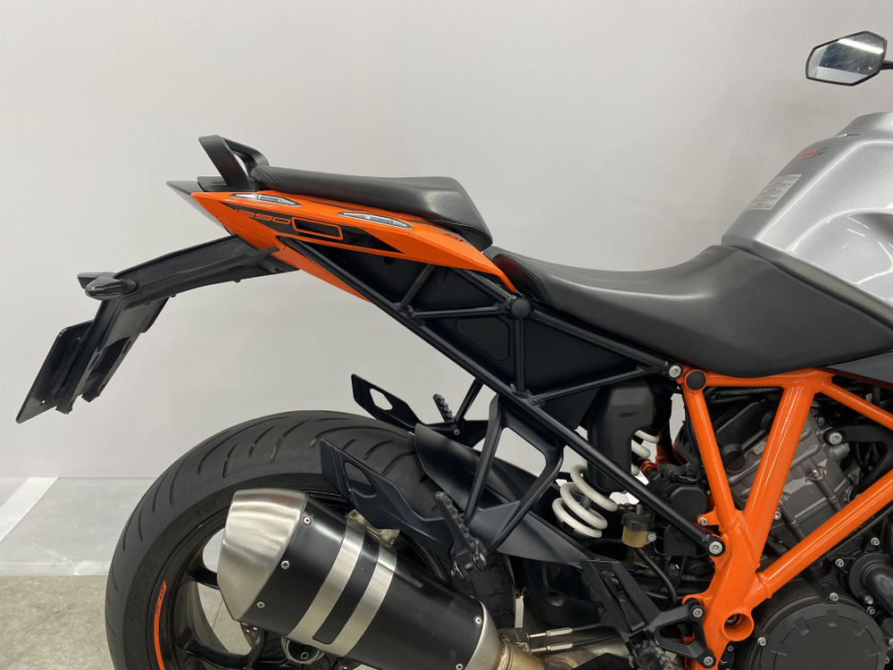 KTM 1290 Super duke GT , 2017